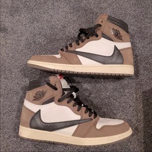 Travis Scott x Jordan 1 high mocha